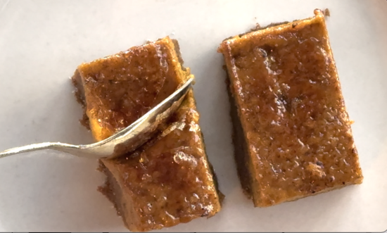 bruleed pumpkin pie bars