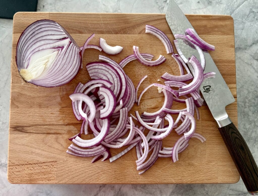 how to red onions for pickled red onions